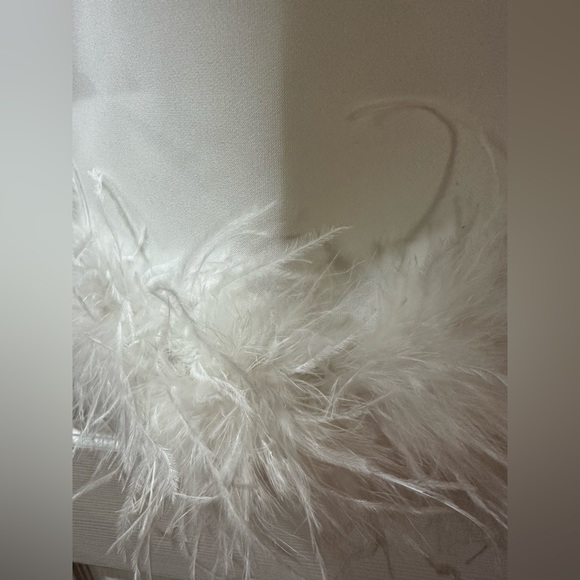 La Ros Mini White Dress with feather trim size medium! - Picture 4 of 4